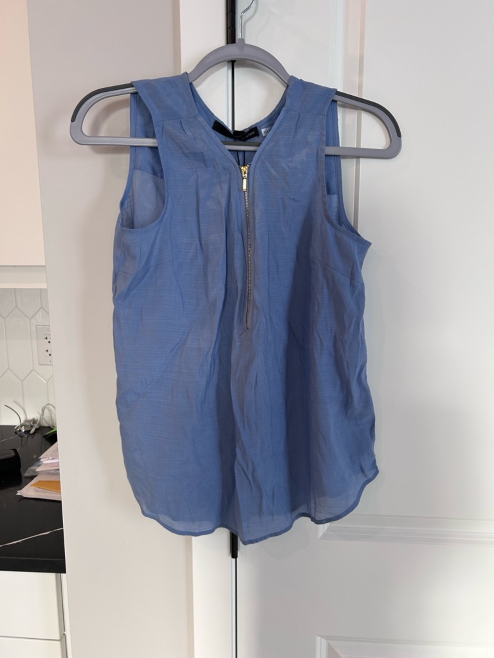 NWT Harve Benard Blue Zip Front Sleeveless Top Flowy Minimalist Lightweight